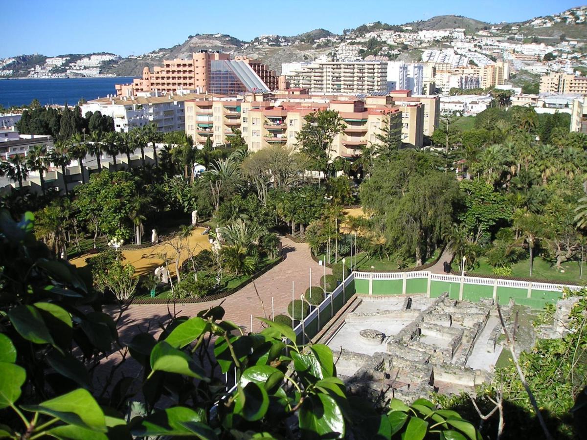 Las Palmeras Almunecar Exterior photo